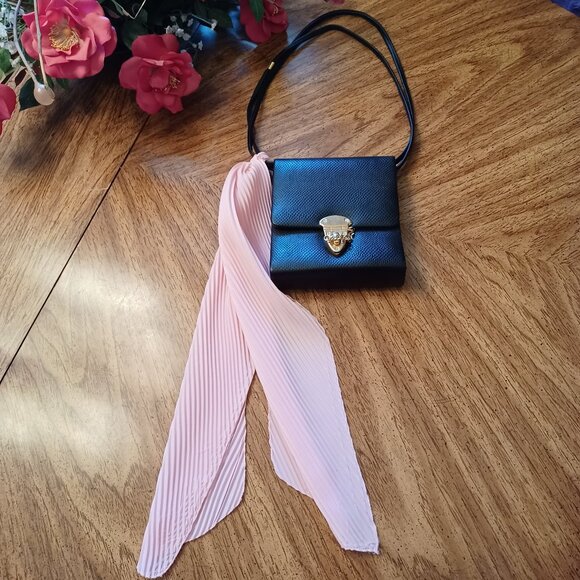 Vintage Black Crocodile Coquette Mini Messenger Bag w/ Baby Pink Twilly - Picture 4 of 15